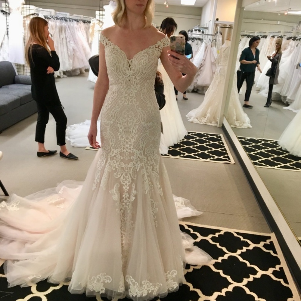 COPY - Essense of Australia wedding dress